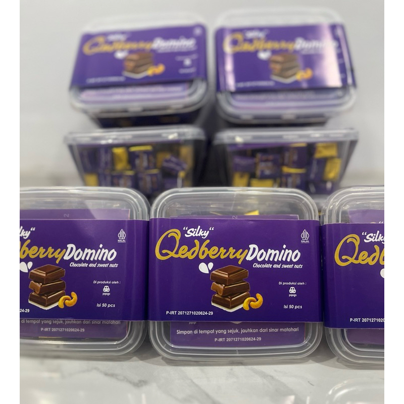 

Coklat QEDBERRY Domino Halal Mini Isi 50 Pcs
