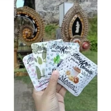 10pcs MASKER KOMEDO SISKA CHIC original