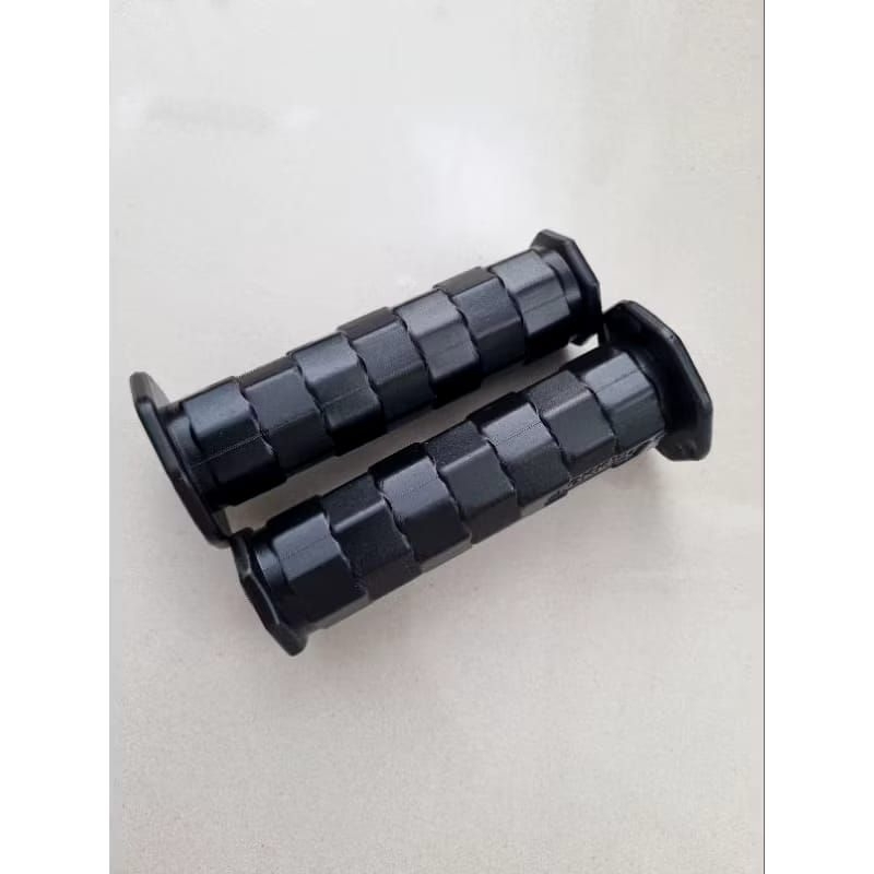 HANDGRIP HANDFAT GRIP MODEL DAYTONA KOTAK PLUS JALU STANG PCX / UNIVERSAL VARIO MIO XEON BEAT SCOOPY