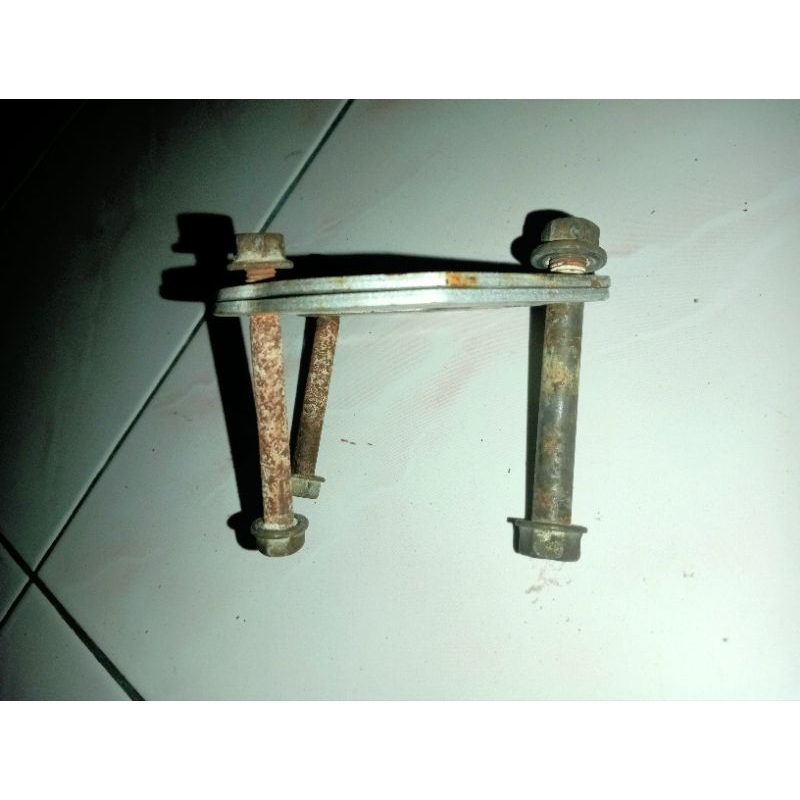 Bracket Duduk Mesin Ninja Rr Copotan