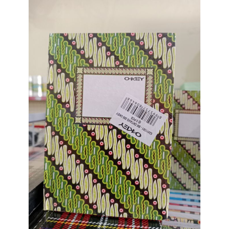 

buku oktavo 200 okey