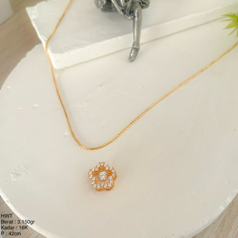 Perhiasan Kalung Emas Italy Bunga Full Permata HWT 16K/700