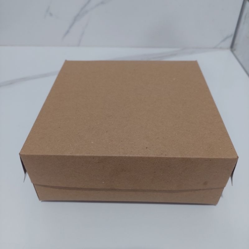 

BOX KUE KRAFT 18X18X7CM