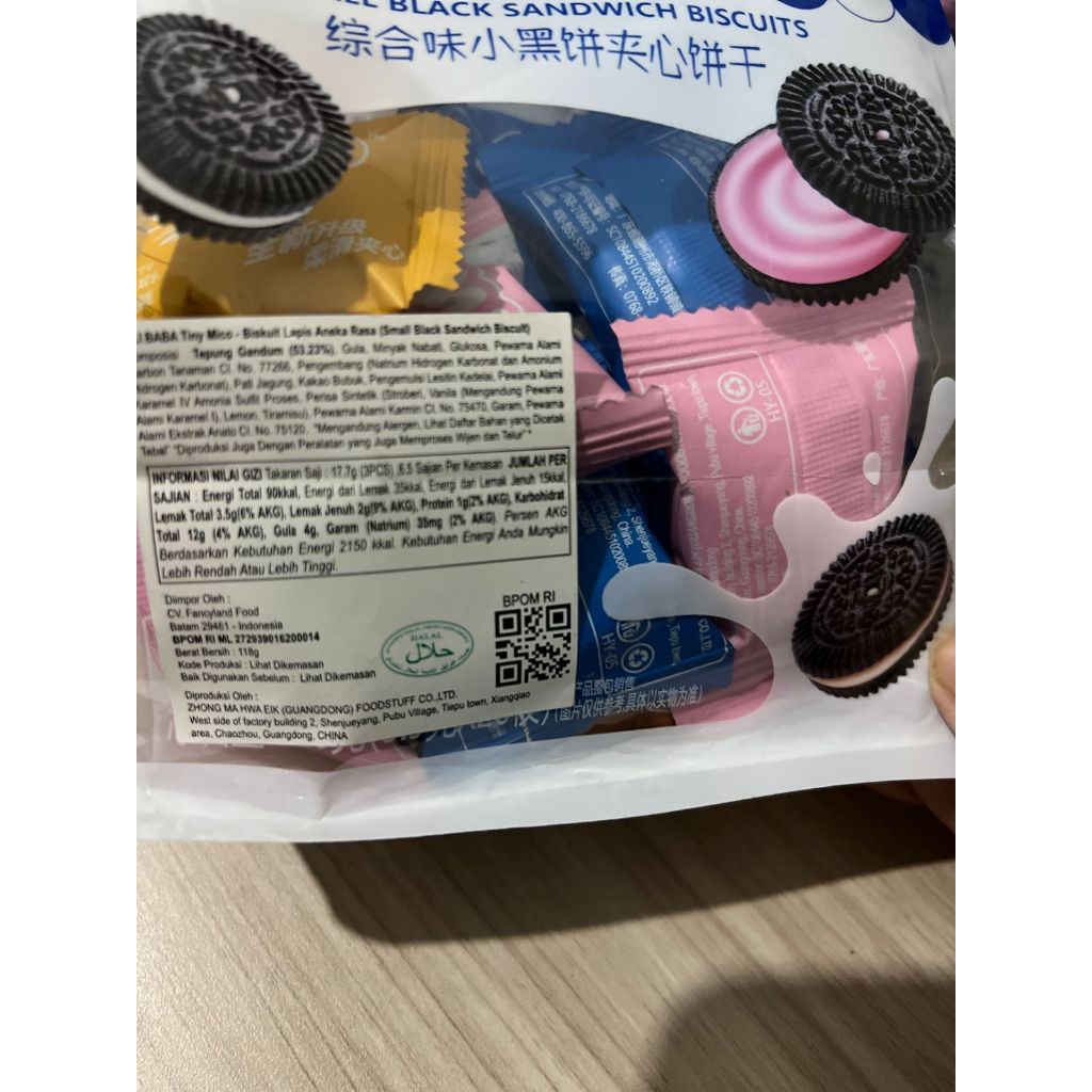 

Tiny Mico Black Sandwich Paket Biscuit