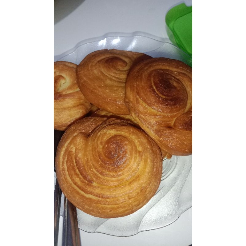 

Roti Gulung Asin