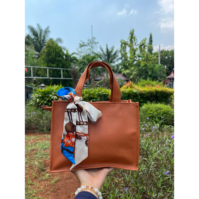 

(minimal order 100)tas botega 25x20x10 cm souvenir tas souvenir pernikahan tas tas hajatan tas pernikahan
