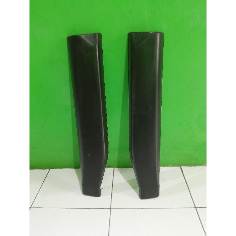 Moulding List Pintu belakang kanan Nissan Xtrail T31 ori