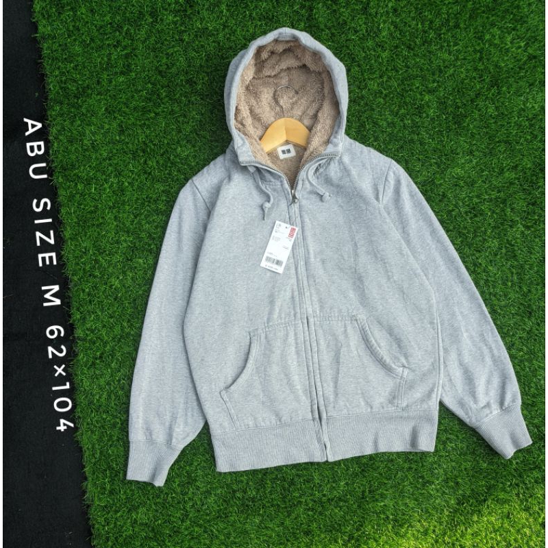 HOODIE ZIPPER UNIQLO SHERPA DALAM ABU M