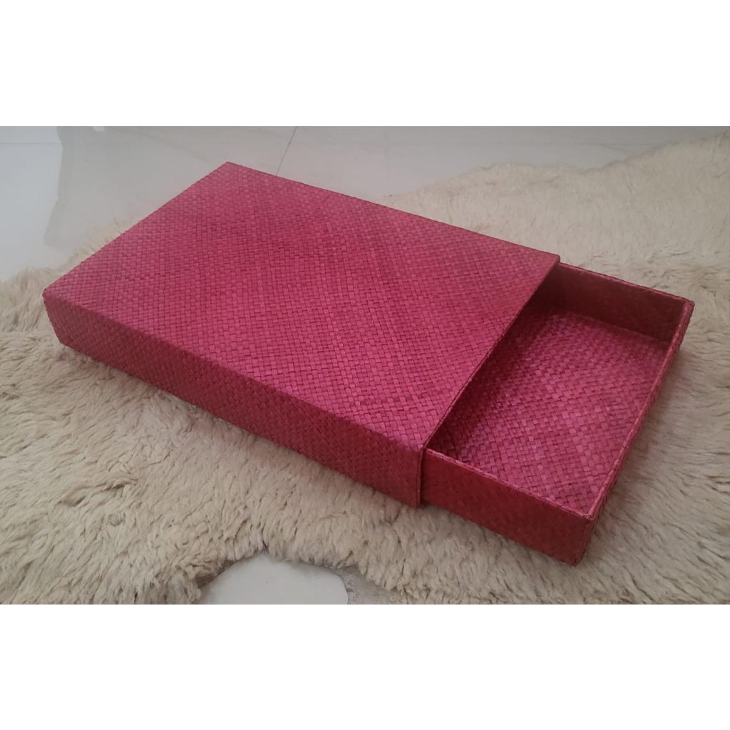 

Box Anyam Tikar Merah Premium P37 L26 T6