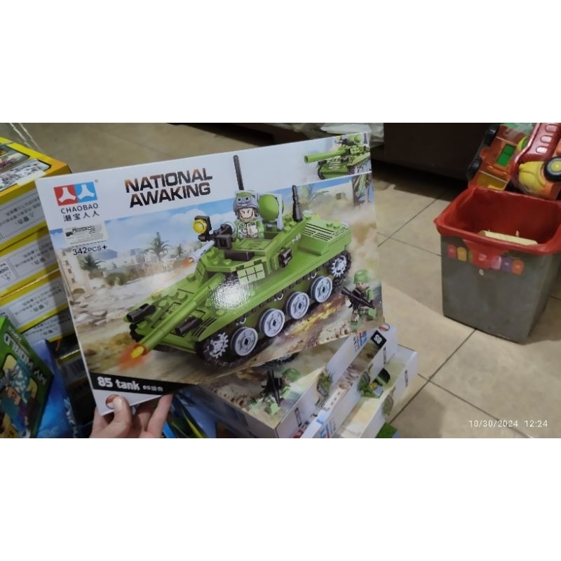 oketoys mainan susunan tank national awaking chaobao 85tank