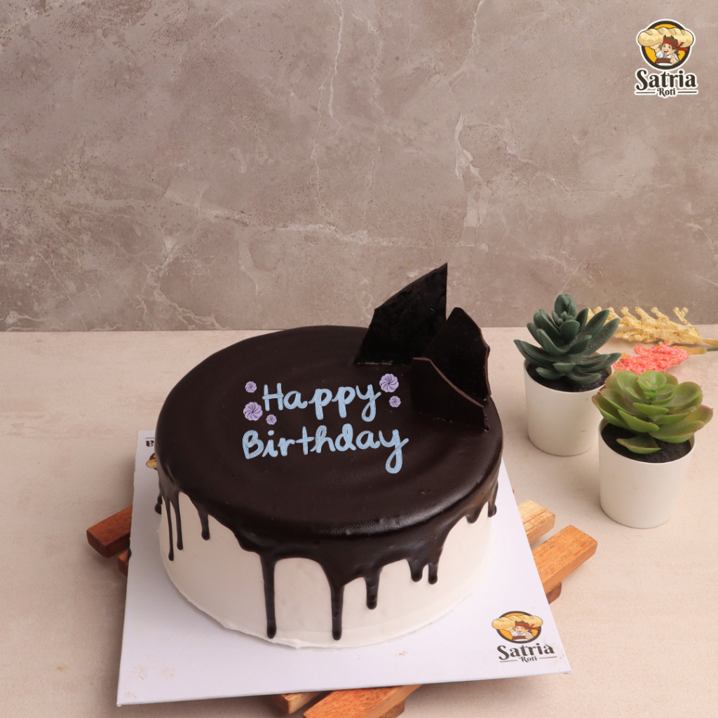 

Korean Soft Cake Vanila/Viral Soft Cake/ Birthday Cake / Kue Ulang Tahun (GRAB/GOJEK ONLY)
