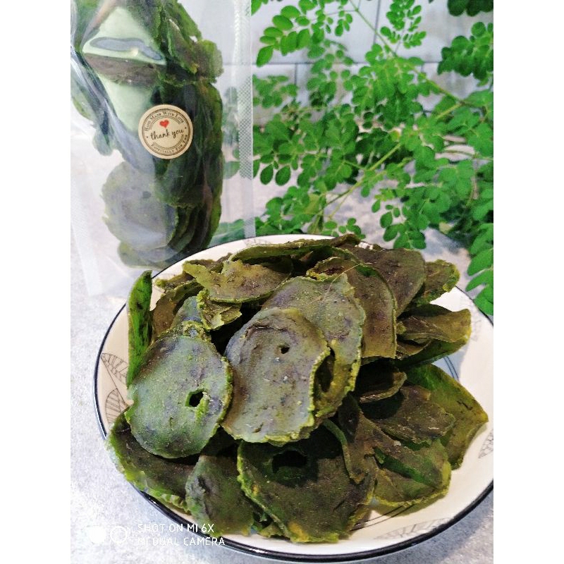 

Kerupuk kelor#kerupuk daun kelor#kerupuk sehat 250 gr gurih,renyah dan kaya vitamin