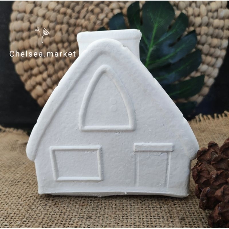 Patung gypsum lukis celengan Rumah 3D