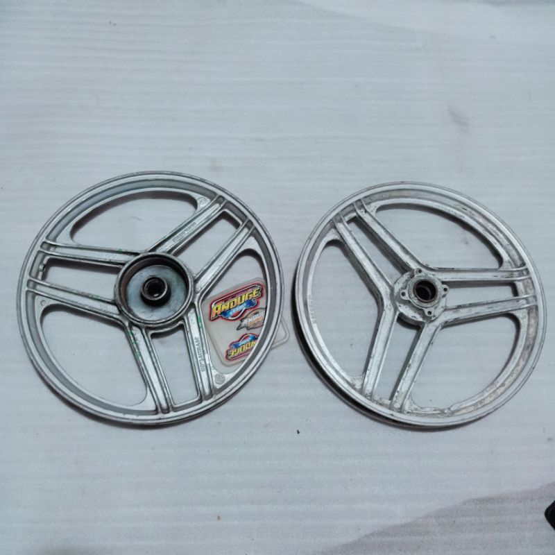 velg pelek pelk palang bintang cast wheel ring 17 morodadi palang 3 subsitusi Suzuki tornado Shogun 