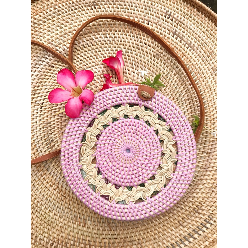 Tas rotan bulat