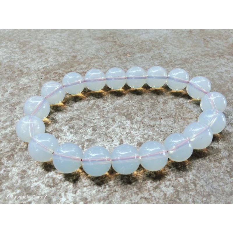 Gelang Batu Biduri Bulan