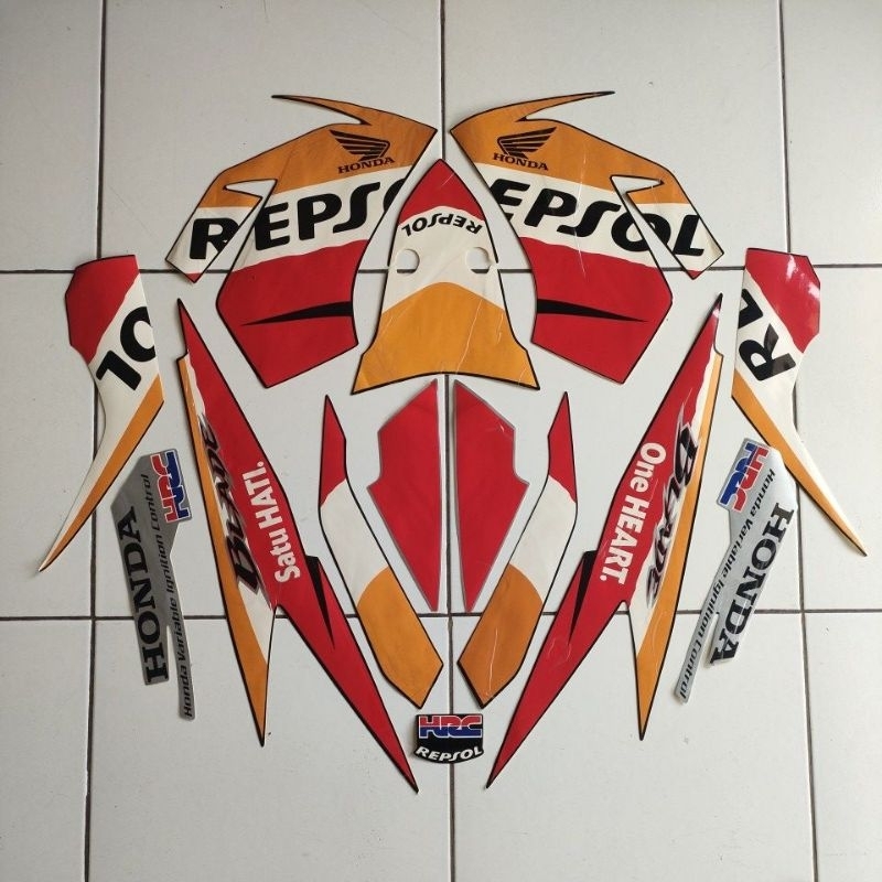 Striping Honda Blade Tahun 2011 - 2012