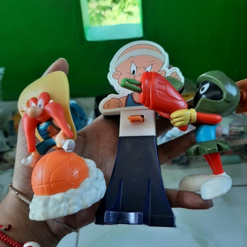 figure space jam marvin yosemite mcd happy meal