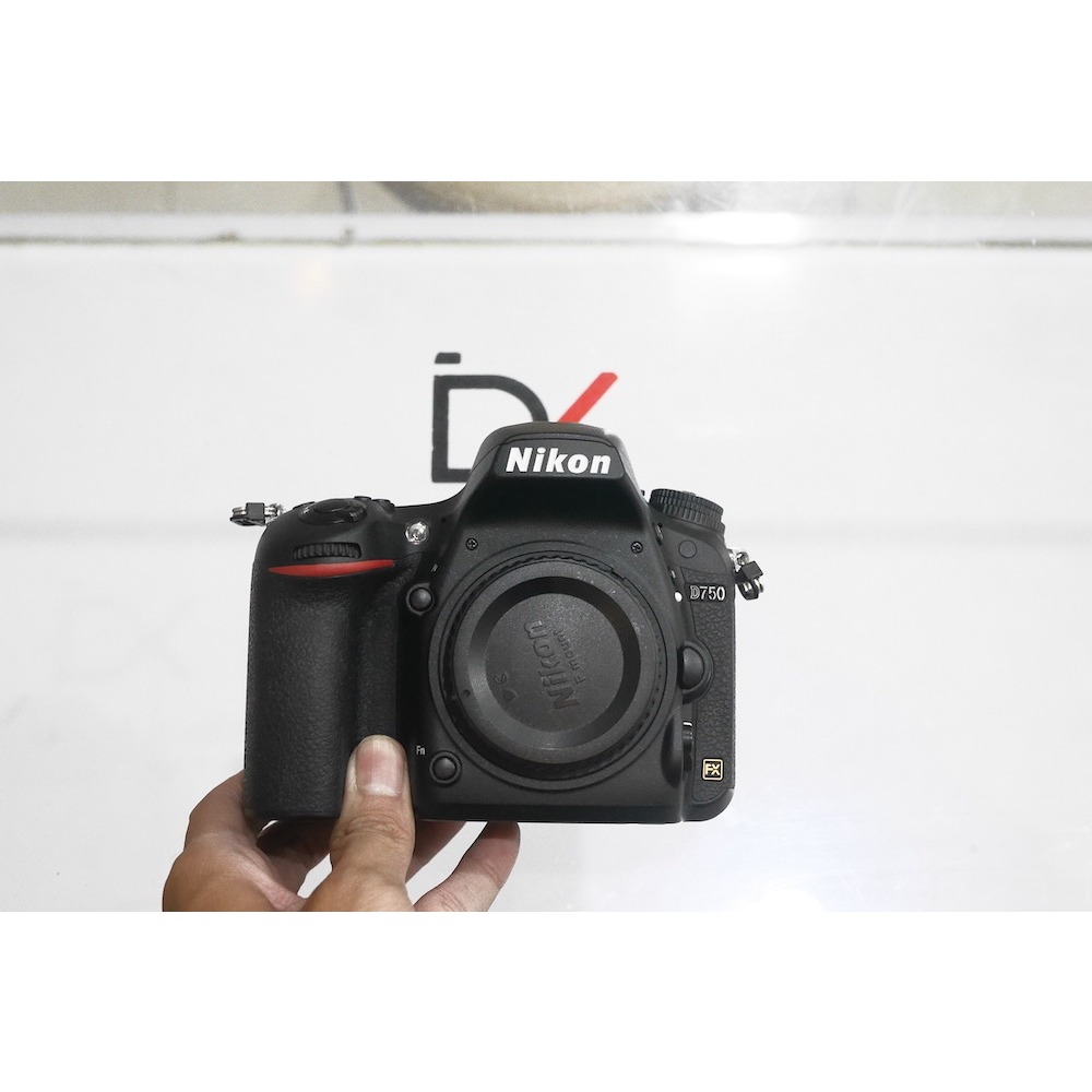 SECOND KAMERA NIKON D750 BODY ONLY KODE 719