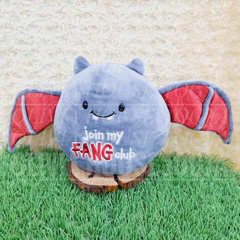 Boneka Kelelawar Bulat Abu Boneka Black Bat Sayap Merah Boneka Join My Fang Club Kelelawar