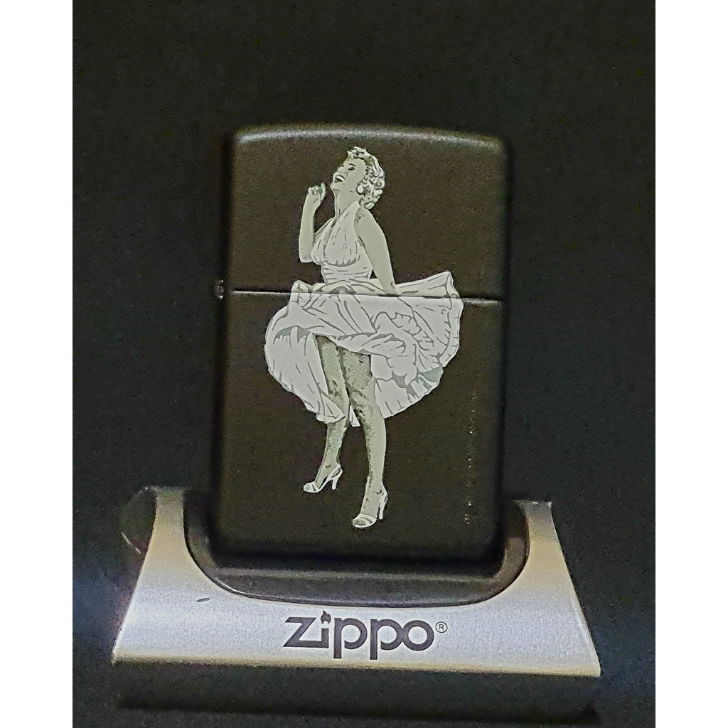 Zippo HOLLYWOOD MARILYN MONROE WHITE DRESS Original