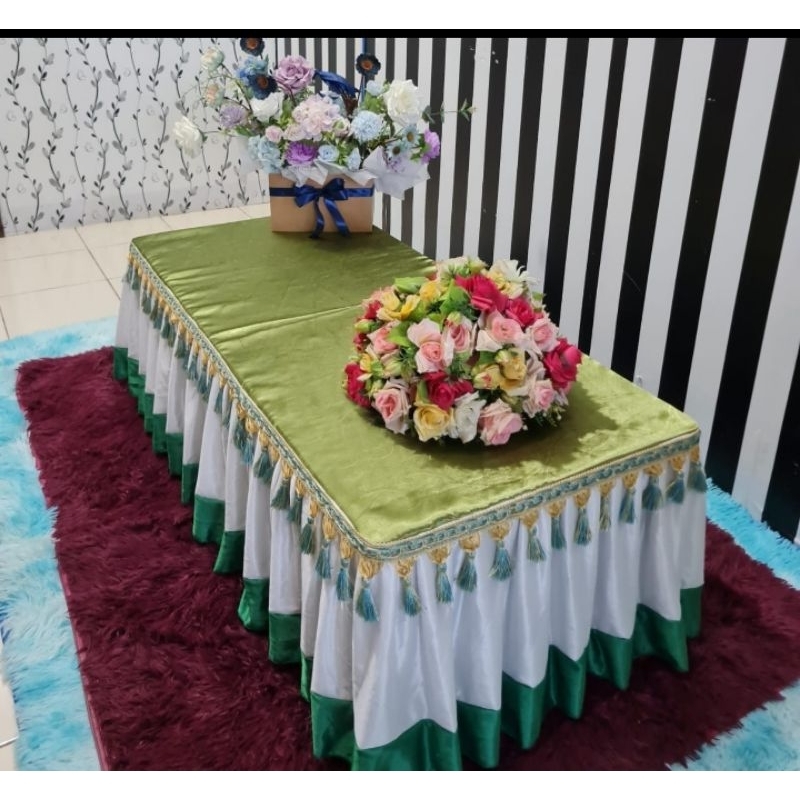 Taplak meja ruang tamu mewah