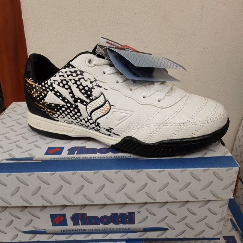 sepatu futsal finotti anak