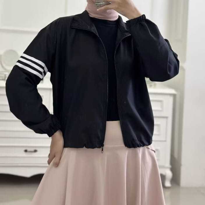 CUCI GUDANG Jaket Crop Wanita Trendy Garis Putih Ditangan / Jaket Parasut Sporty Olahraga Wanita