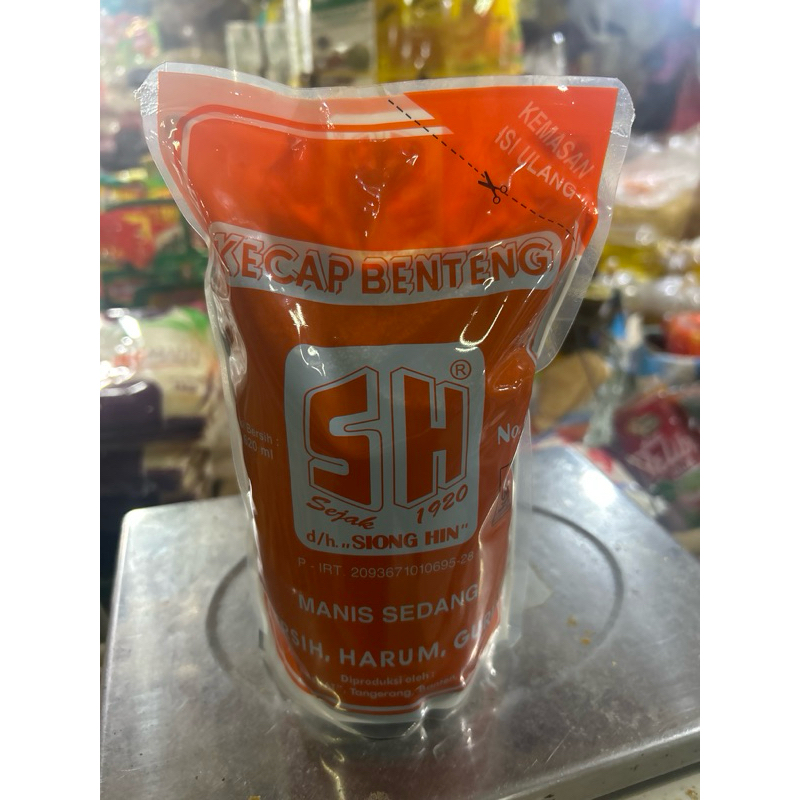 

Kecap Manis Kecap Benteng Kecap SH Siong Hin Refill 620ml