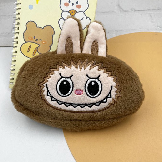 

Kilat Pouch Tempat Alat Tulis Boneka Karakter Labubu 6 warna