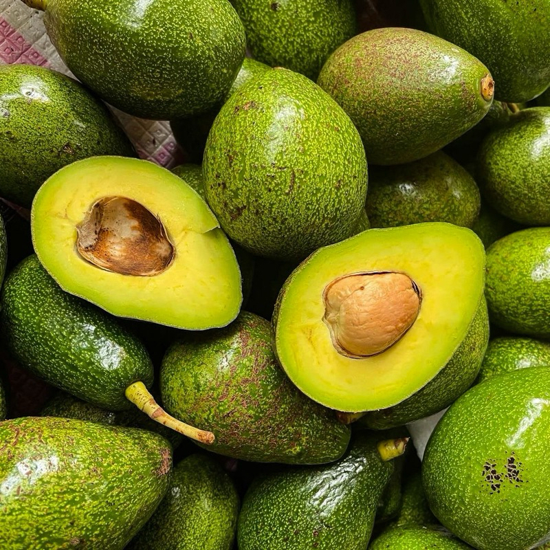 

Buah Alpukat Premium 1kg (campur matang & tidak matang)