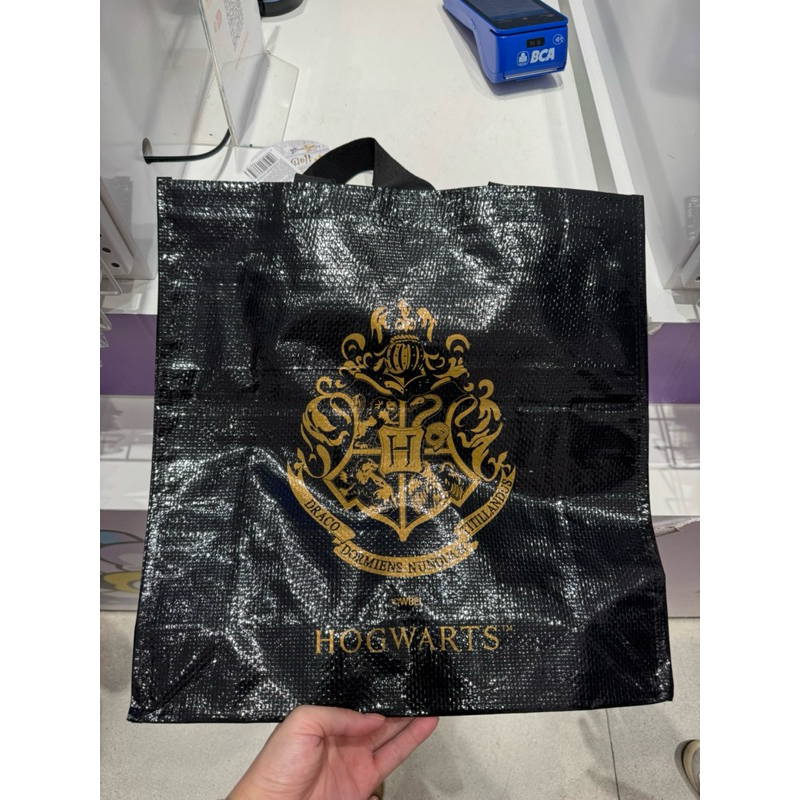 

READY STOCK! HARRY POTTER X MINISO PAPERBAG PAPER BAG KANTONG BELANJA PLASTIK KERTAS