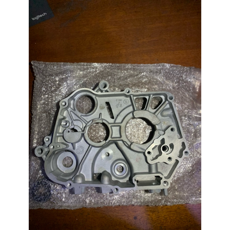 crankcase krengkes bak tengah honda grand win engkel supra lama c70 c700 original tossa japan kode p