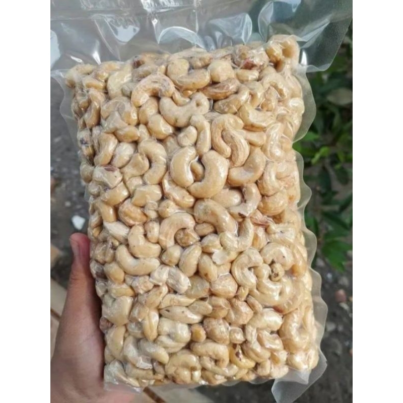 

Kacang mede utuh SK 1