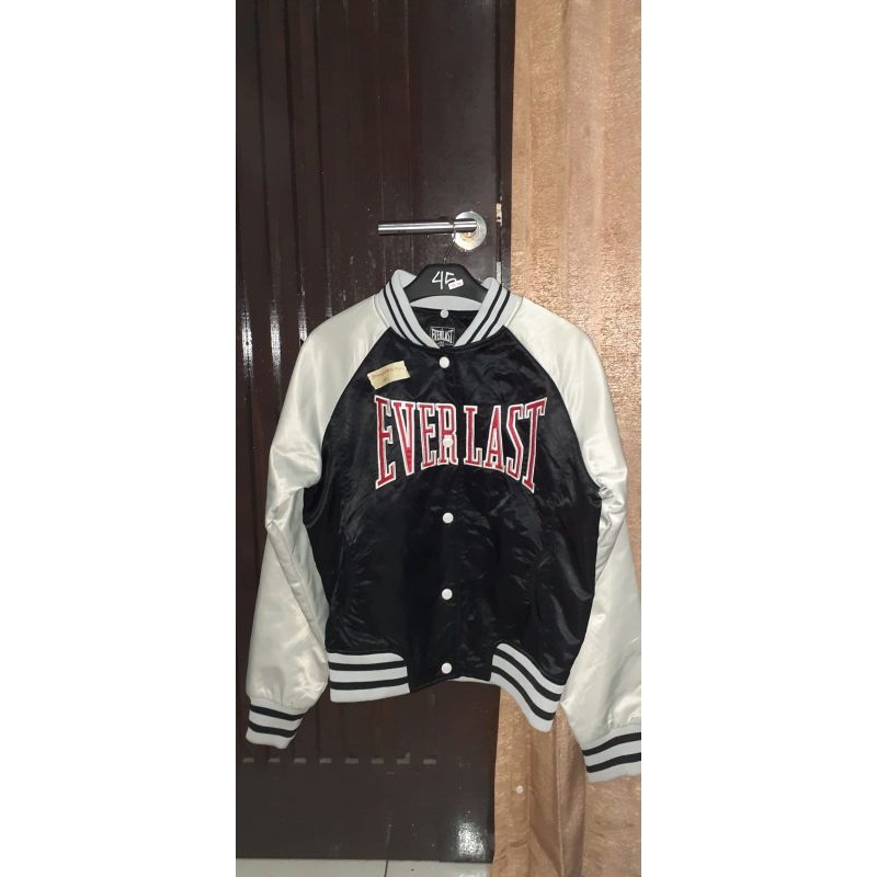 VARSITY EVERLAST