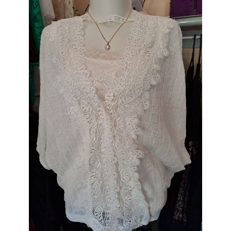 blus brokat putih