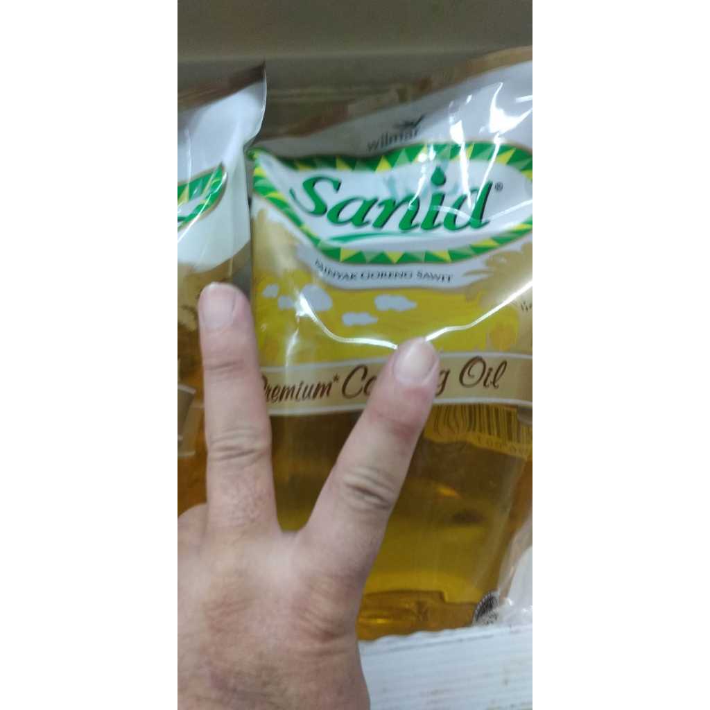 

MINYAK GORENG SANIA 2 liter