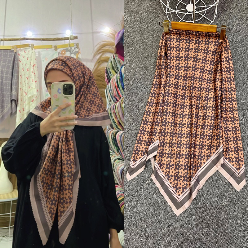 HIJAB MOTIF SEGIEMPAT FLOWER SERIES TERBARU/HIJAB MOTIF BUNGA KOTAK KOMBI HITAM COKLAT/HIJAB MOTIF P