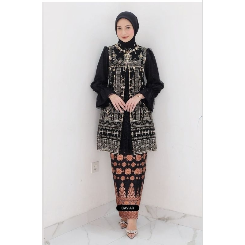 READY STOCK JASMINE TUNIK SIZE S by sarah the label Jasmine Tunik caviar