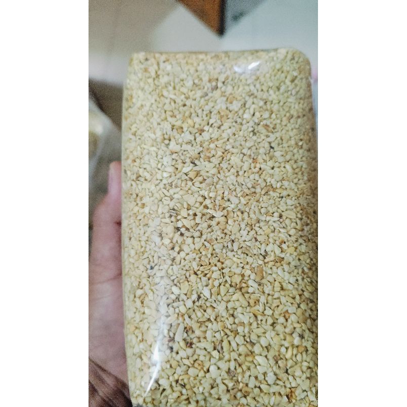 

kacang Mede menir mentah 1kg termurah