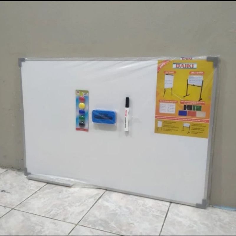 

DAIKI Papan tulis White board Single face Magnetic Gantung uk 40 x 60 cm / 45 x 60 cm.