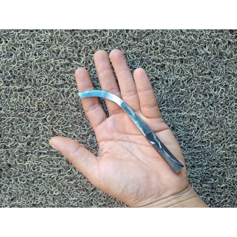 pisau carving kayu gaharu satu pics