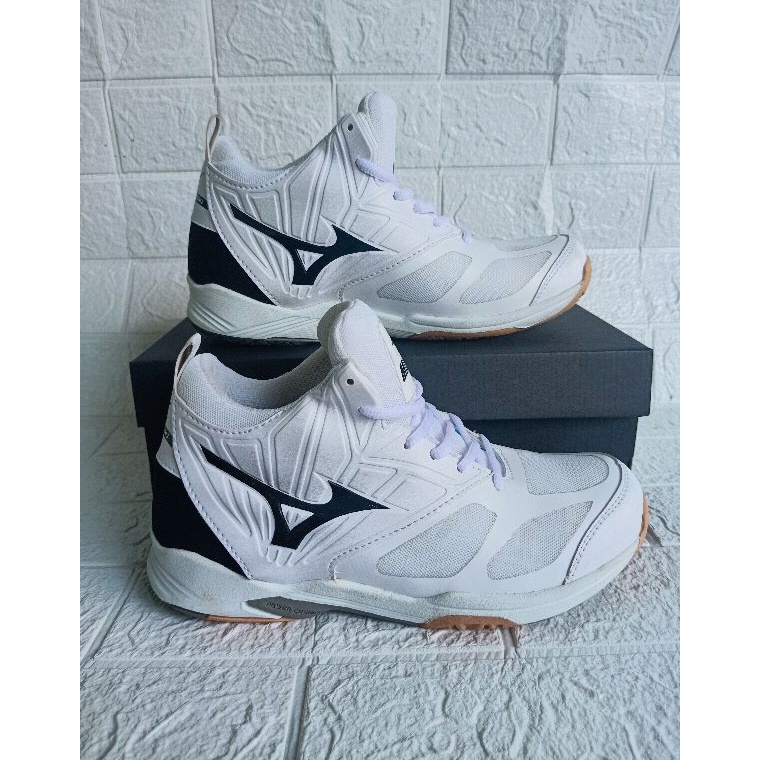Model Terpopuler SEPATU VOLLY SEMI BOOT MZN PRIA WANITA