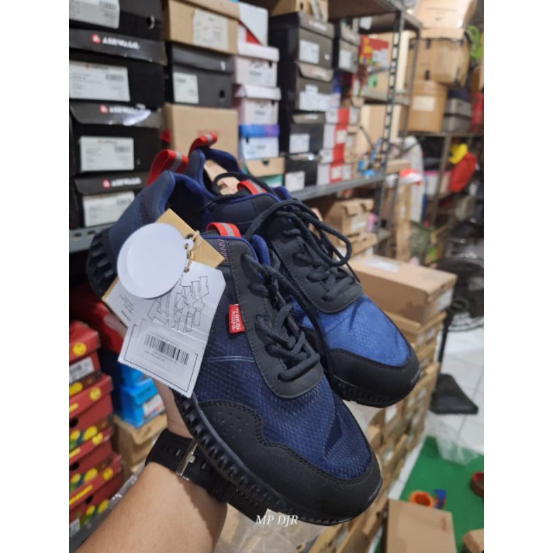 Sepatu Sneakers Wakai Hiro Navy Black