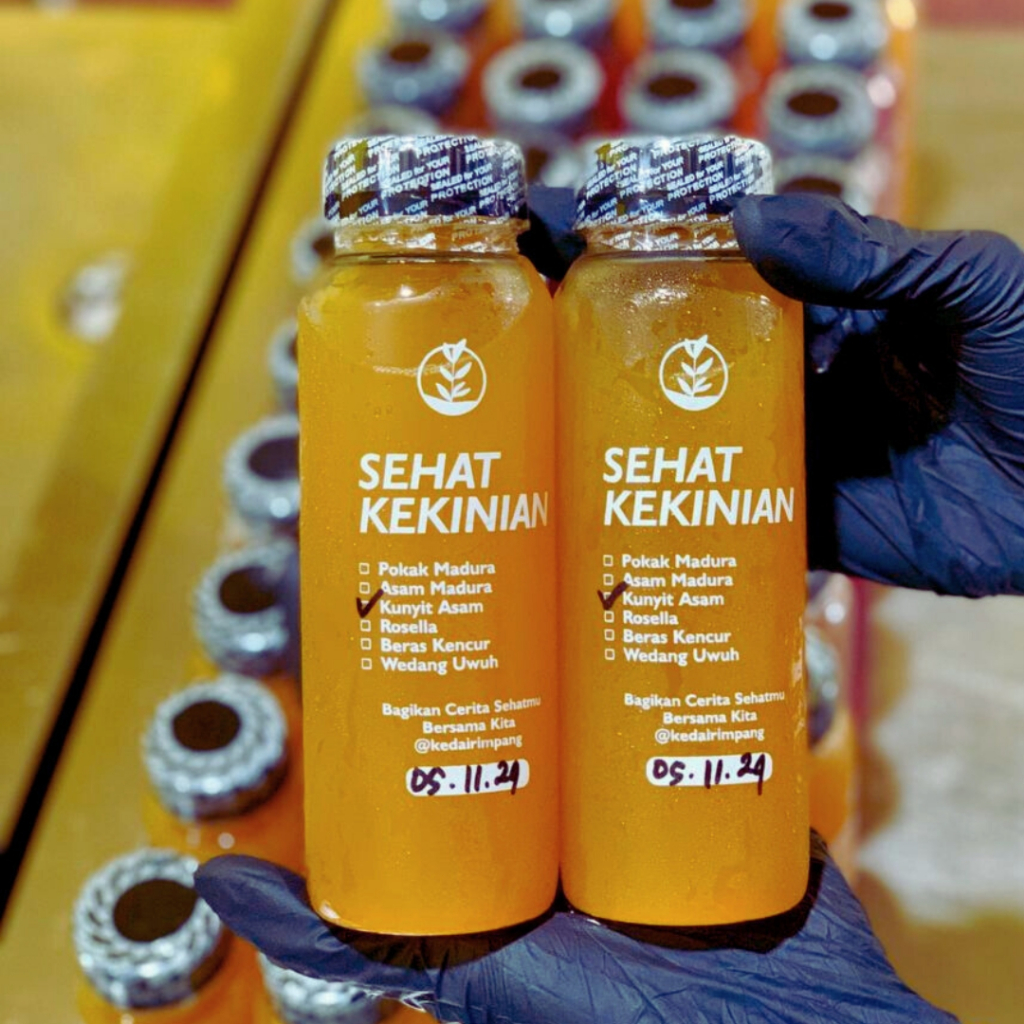 

Jamu Kunyit Asam Minuman Sehat Kekinian Kedai Rimpang