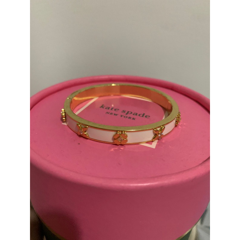 KATE SPADE BRACELET HERITAGE BLOOM HINGED BANGLE