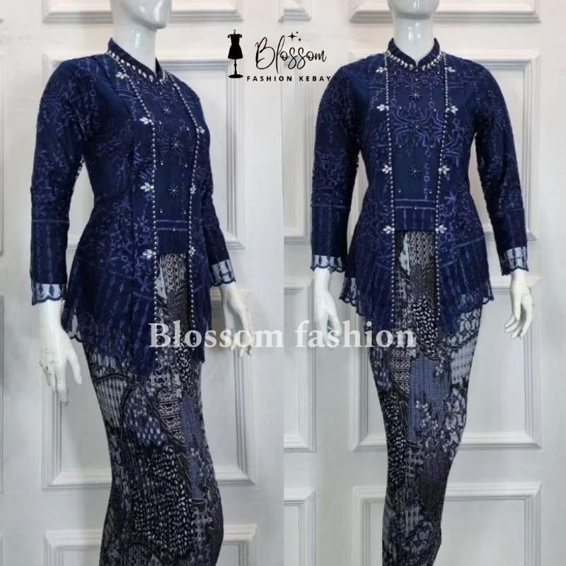 Kebaya Kutu Baru tille// fashion muslim// kebaya wisuda// kebaya modern// kebaya terbaru//kebaya kon
