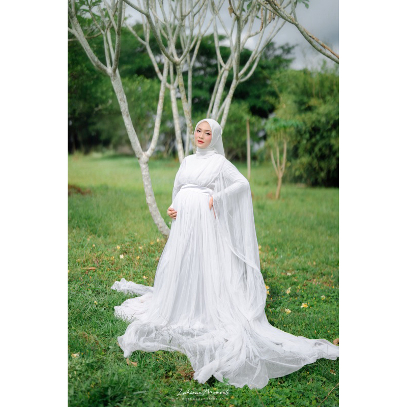 FOR RENT/DISEWAKAN PREWDDING DRESS/MATERNITY DRESS/GAUN MATERNITY /GAUN PREWEDDING