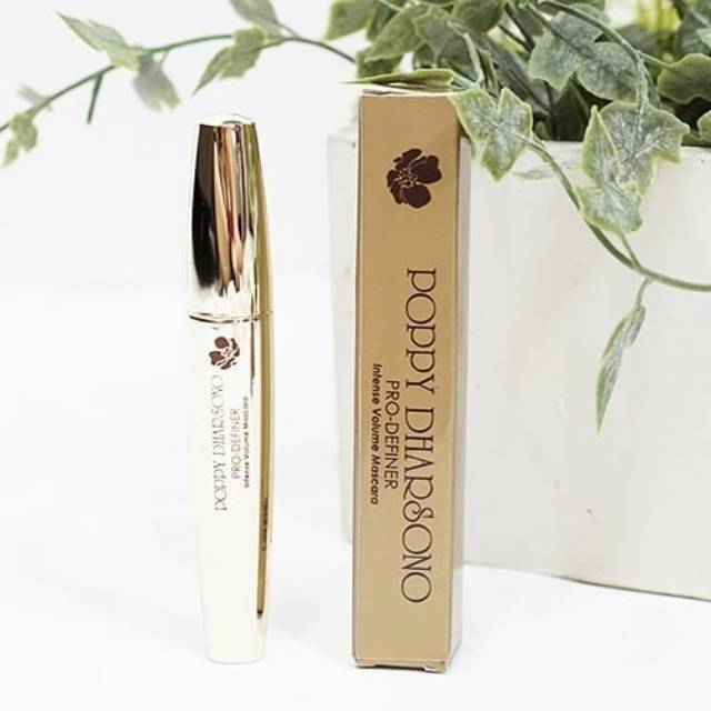 Poppy Dharsono Intense Volume Mascara