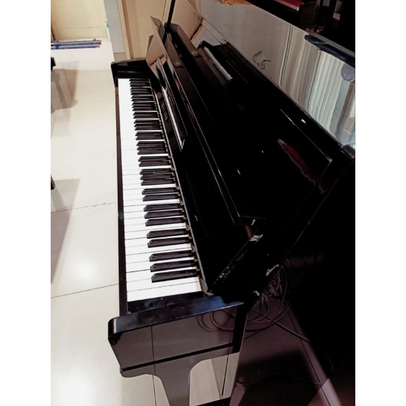 Piano Yamaha LU 90 PE
